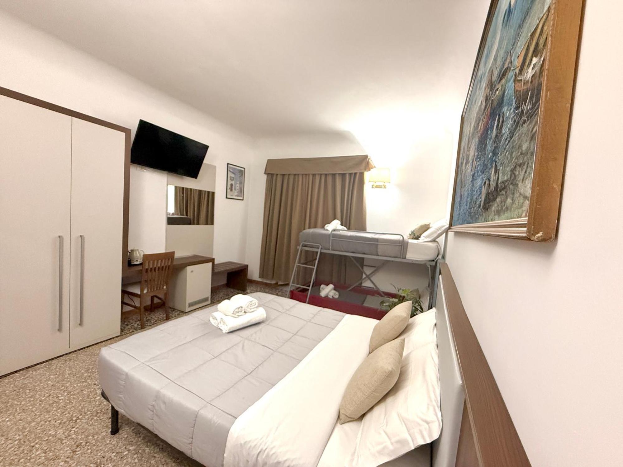 ホテル Grand Gaeta ローマ エクステリア 写真