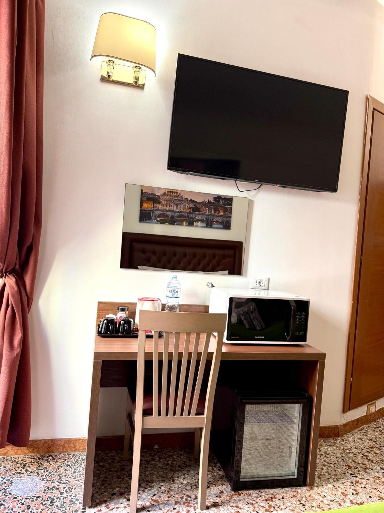 ホテル Grand Gaeta ローマ エクステリア 写真